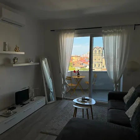 Apartment Center *